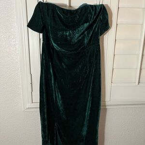 Off shoulder velvet dress